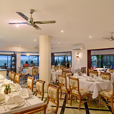 Clubb Coolum Beach Resort Sunshine Coast מראה חיצוני תמונה