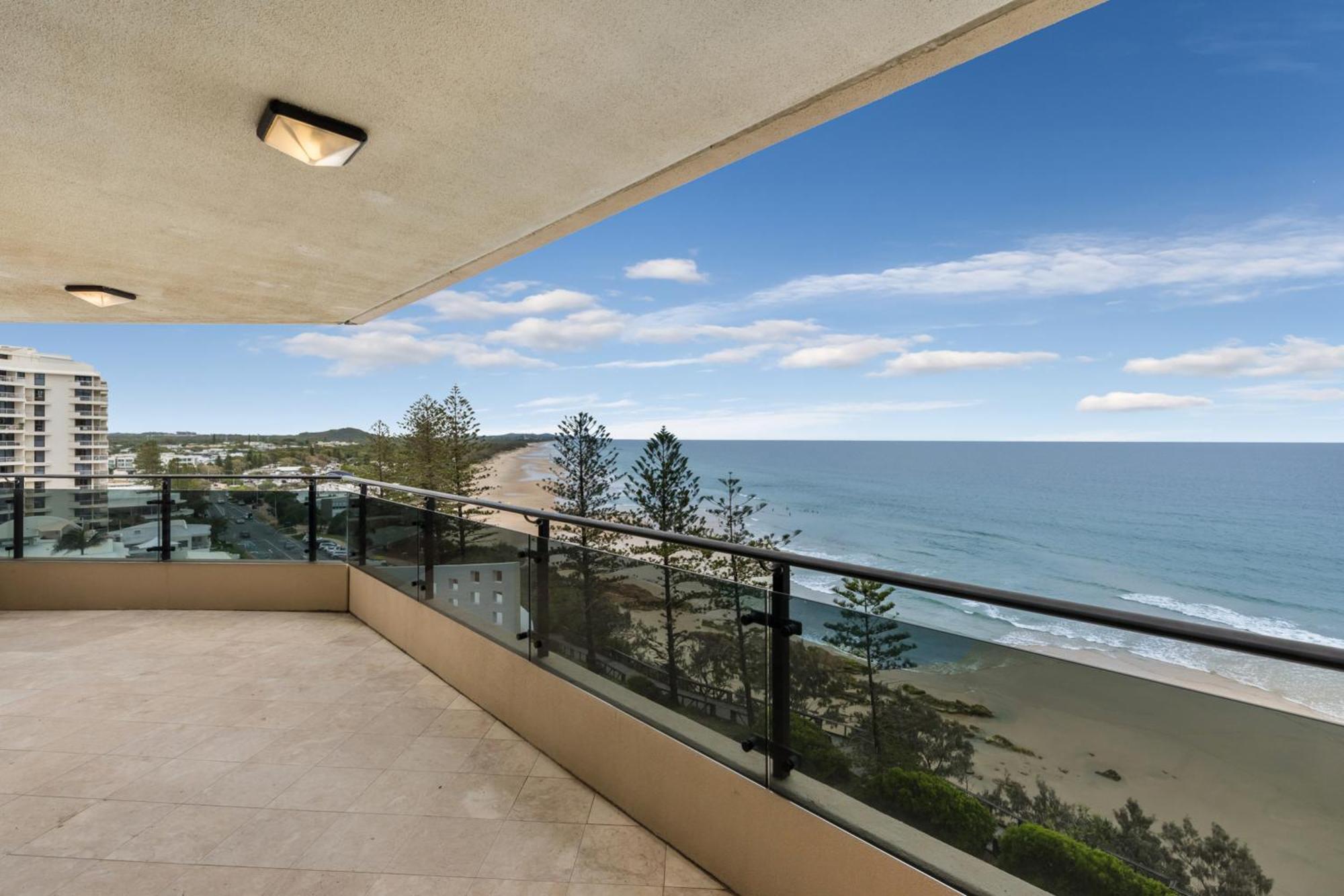 Clubb Coolum Beach Resort Sunshine Coast מראה חיצוני תמונה