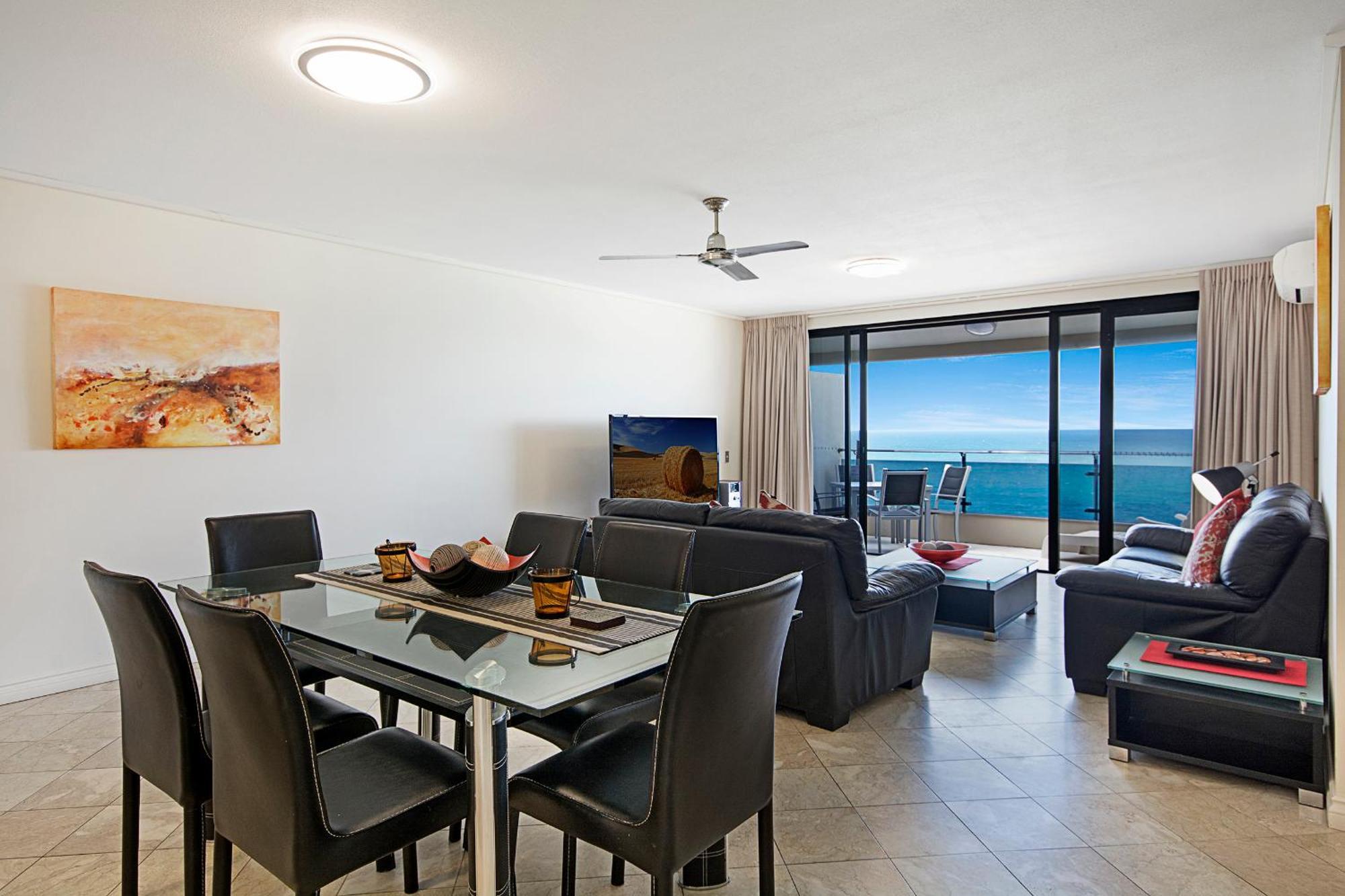 Clubb Coolum Beach Resort Sunshine Coast מראה חיצוני תמונה