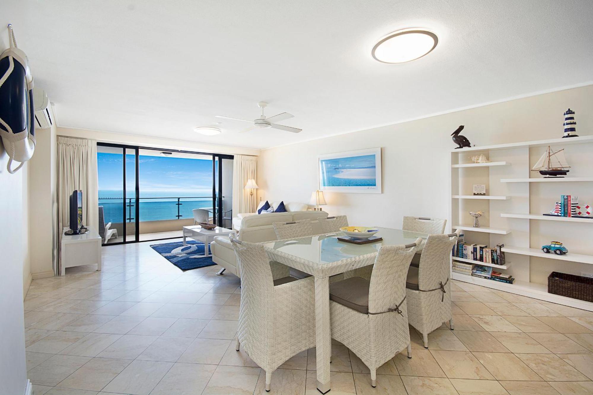 Clubb Coolum Beach Resort Sunshine Coast מראה חיצוני תמונה