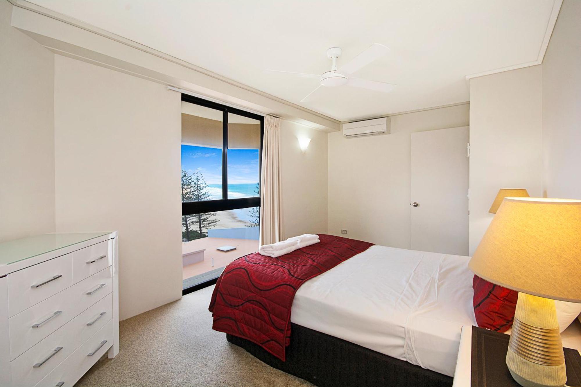 Clubb Coolum Beach Resort Sunshine Coast מראה חיצוני תמונה