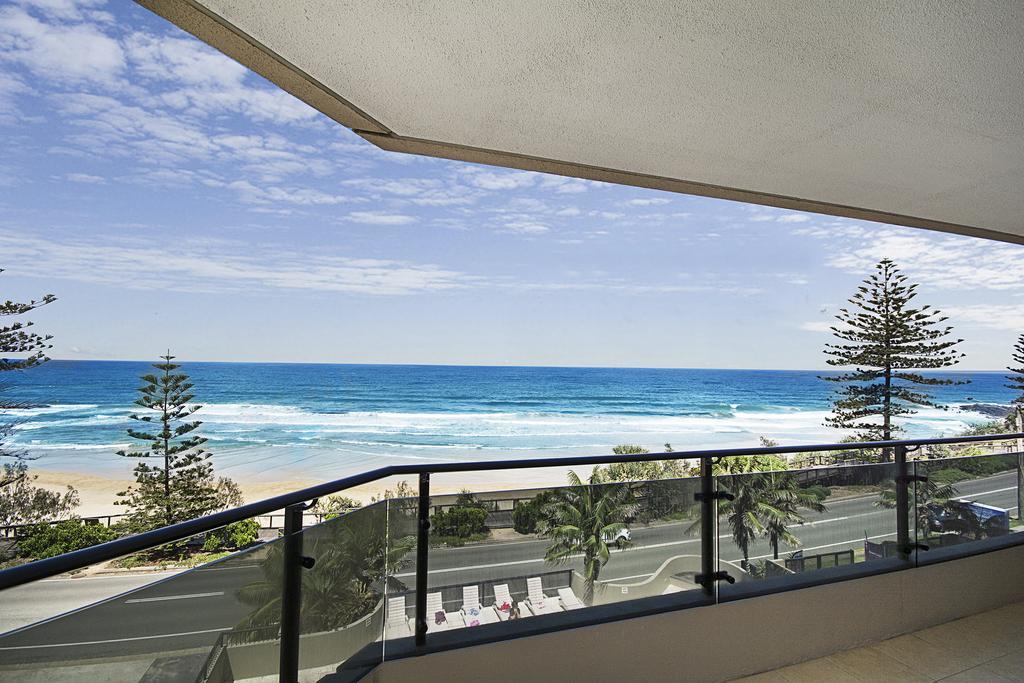 Clubb Coolum Beach Resort Sunshine Coast מראה חיצוני תמונה