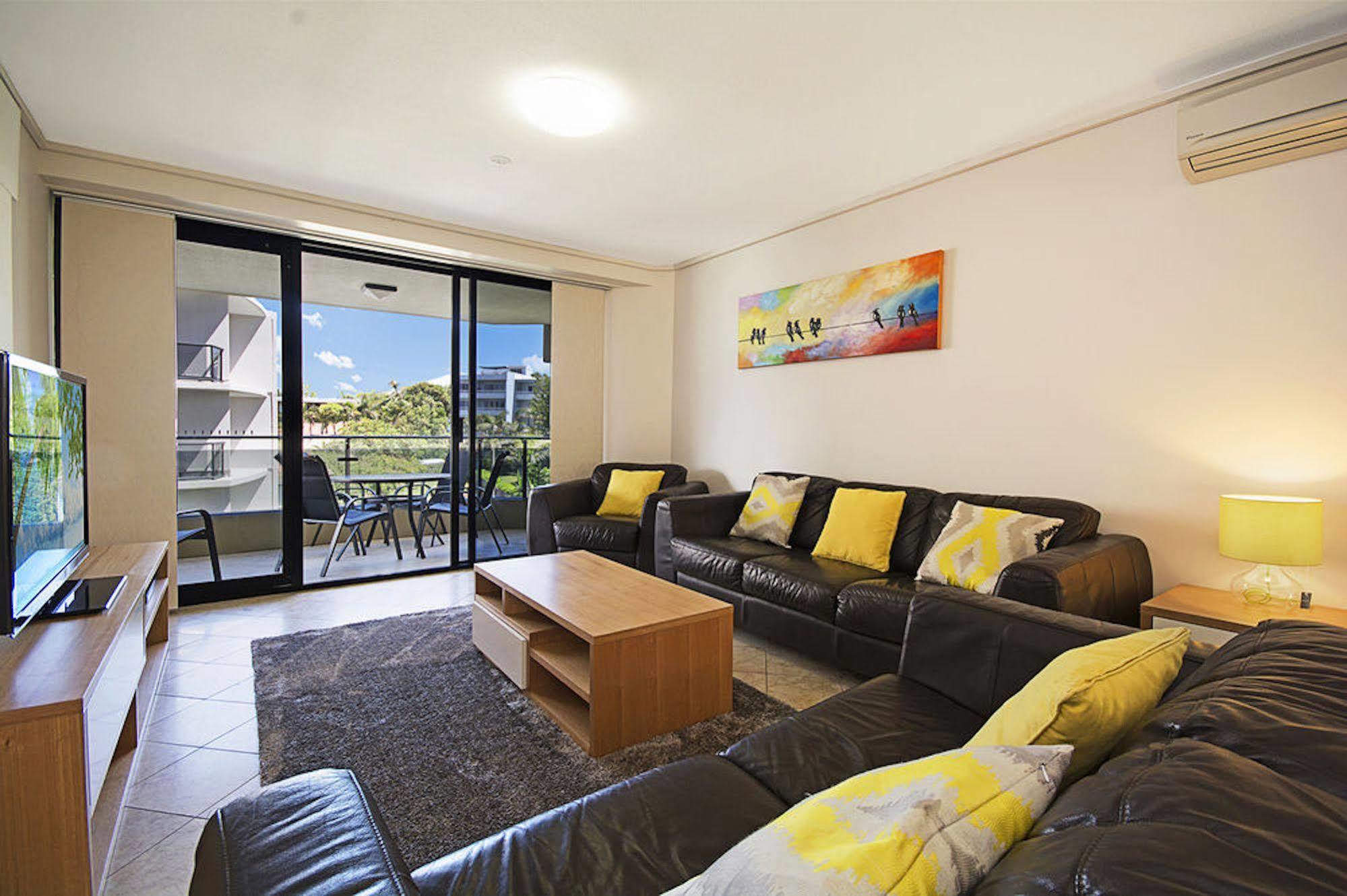 Clubb Coolum Beach Resort Sunshine Coast מראה חיצוני תמונה