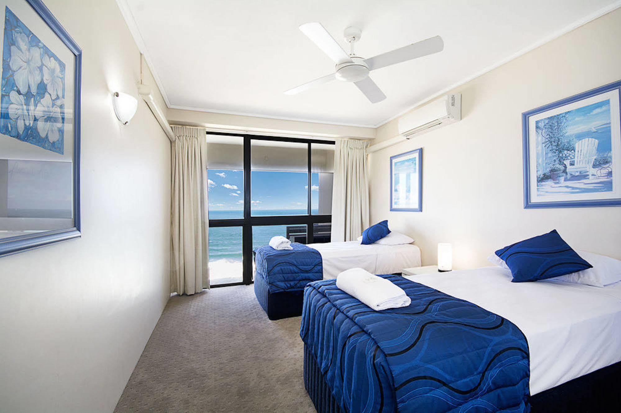 Clubb Coolum Beach Resort Sunshine Coast מראה חיצוני תמונה
